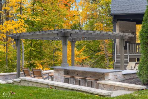 5059 Oak Ridge Trail Columbus IN 47201