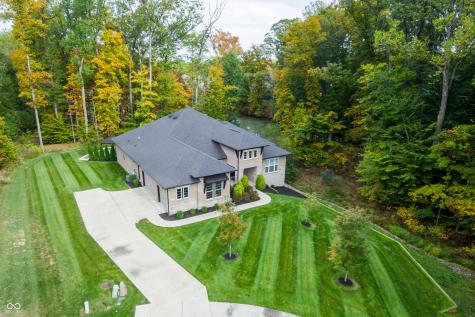 5059 Oak Ridge Trail Columbus IN 47201