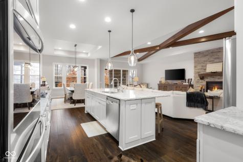 5059 Oak Ridge Trail Columbus IN 47201