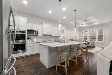5059 Oak Ridge Trail Columbus IN 47201