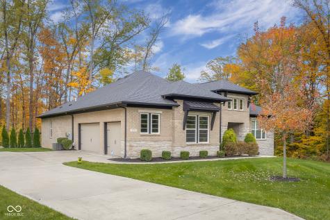 5059 Oak Ridge Trail Columbus IN 47201