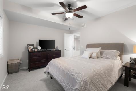 5059 Oak Ridge Trail Columbus IN 47201