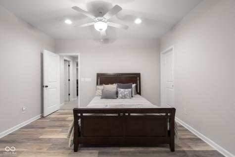 5059 Oak Ridge Trail Columbus IN 47201