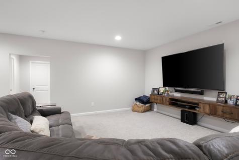 5059 Oak Ridge Trail Columbus IN 47201