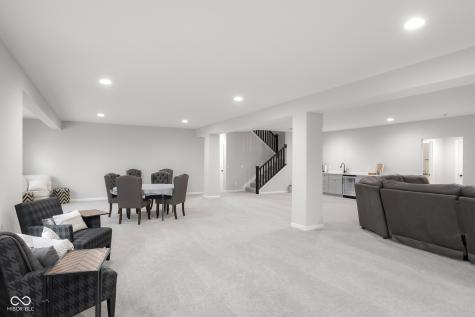 5059 Oak Ridge Trail Columbus IN 47201