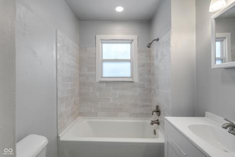 2029 E 44th Street Indianapolis IN 46205