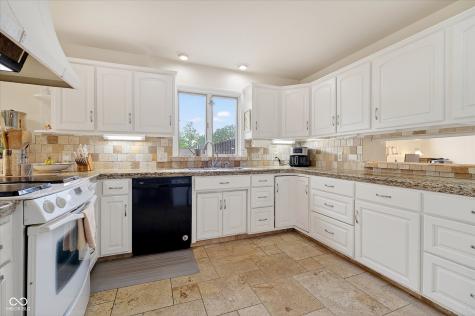 1711 Mulberry Circle Noblesville IN 46062