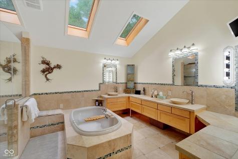 1711 Mulberry Circle Noblesville IN 46062