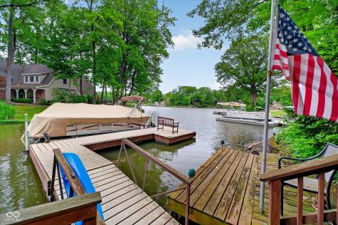 1711 Mulberry Circle Noblesville IN 46062