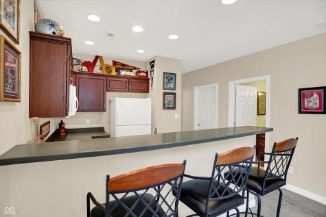 8612 Old Springfield Lane Indianapolis IN 46239