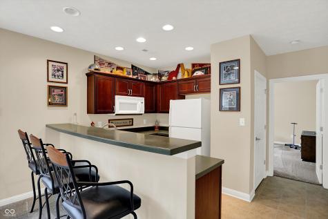 8612 Old Springfield Lane Indianapolis IN 46239