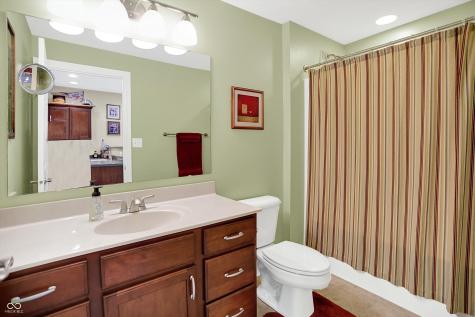 8612 Old Springfield Lane Indianapolis IN 46239