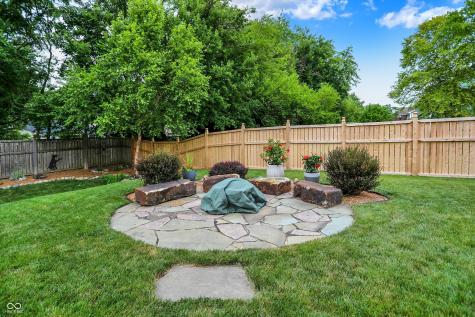 8612 Old Springfield Lane Indianapolis IN 46239