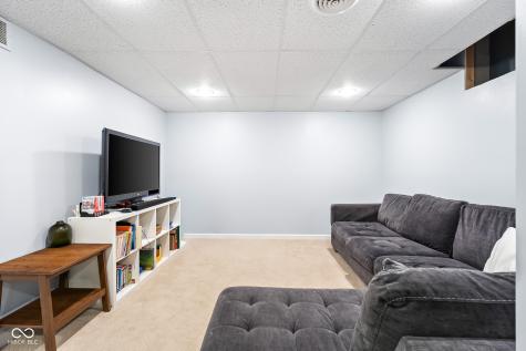 3119 Heather Lane Columbus IN 47203