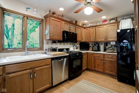 7592 S Poplar Point Drive Trafalgar IN 46181
