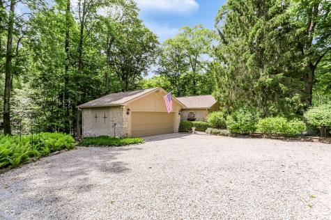 7592 S Poplar Point Drive Trafalgar IN 46181
