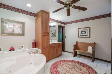 7592 S Poplar Point Drive Trafalgar IN 46181