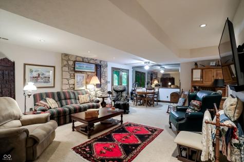 7592 S Poplar Point Drive Trafalgar IN 46181