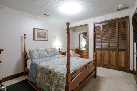 7592 S Poplar Point Drive Trafalgar IN 46181