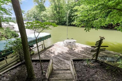 7592 S Poplar Point Drive Trafalgar IN 46181