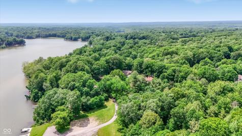 7592 S Poplar Point Drive Trafalgar IN 46181