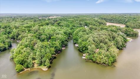 7592 S Poplar Point Drive Trafalgar IN 46181
