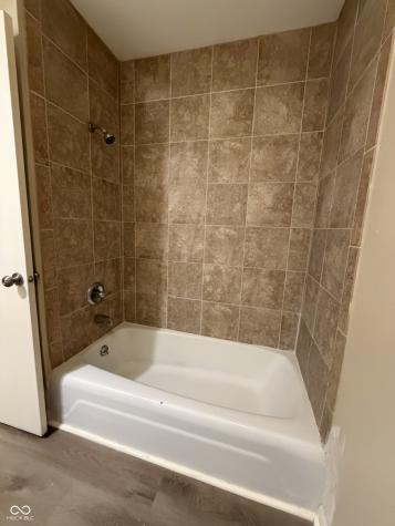 621 Aberdeen Drive Indianapolis IN 46241