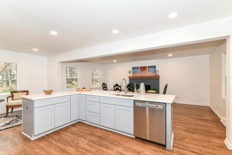 8404 Spring Mill Court Indianapolis IN 46260