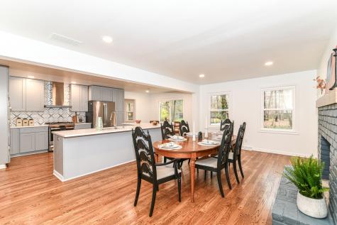 8404 Spring Mill Court Indianapolis IN 46260