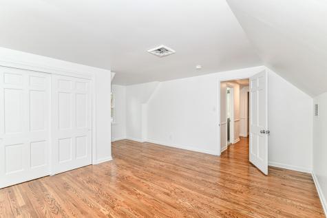 8404 Spring Mill Court Indianapolis IN 46260