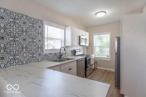 621 N Bradley Avenue Indianapolis IN 46201