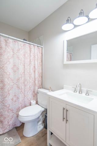 621 N Bradley Avenue Indianapolis IN 46201