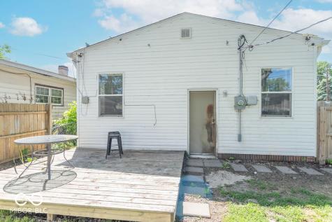 621 N Bradley Avenue Indianapolis IN 46201