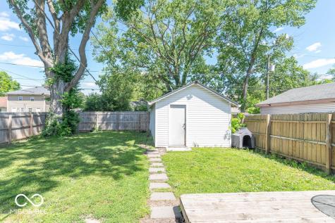 621 N Bradley Avenue Indianapolis IN 46201