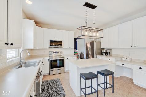 5230 Berkshire South Boulevard Greenwood IN 46142