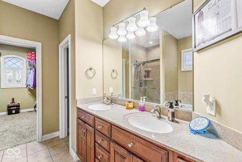 3231 Overlook Court Columbus IN 47203