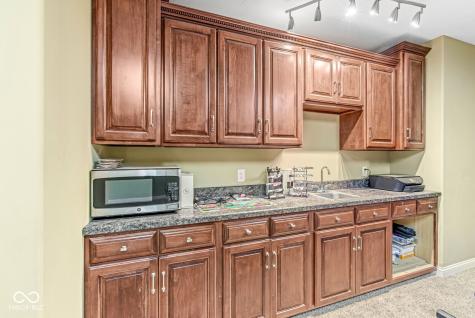 3231 Overlook Court Columbus IN 47203