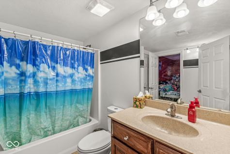 3231 Overlook Court Columbus IN 47203