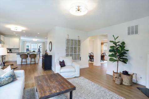 7564 Blackstone Court Zionsville IN 46077