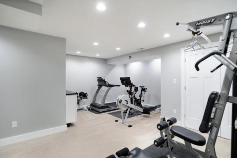 7564 Blackstone Court Zionsville IN 46077