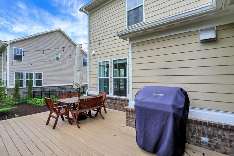 7564 Blackstone Court Zionsville IN 46077