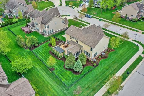 7564 Blackstone Court Zionsville IN 46077