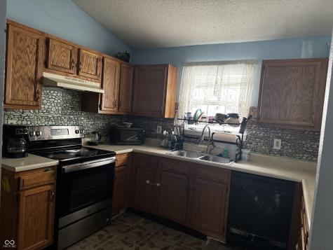529 Meadows Edge Lane Indianapolis IN 46217