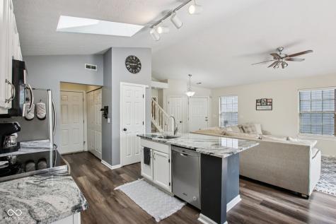 5646 Fox Glove Lane Indianapolis IN 46254