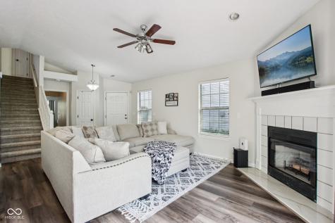5646 Fox Glove Lane Indianapolis IN 46254