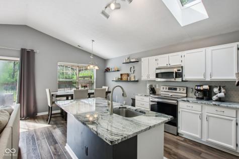 5646 Fox Glove Lane Indianapolis IN 46254