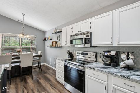 5646 Fox Glove Lane Indianapolis IN 46254