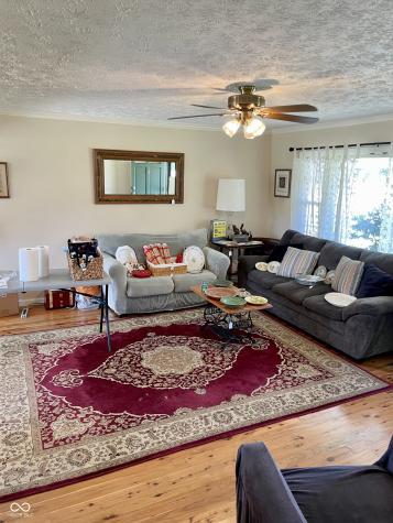 8121 Sycamore Springs Trail Indianapolis IN 46239