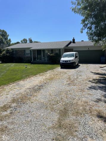 8121 Sycamore Springs Trail Indianapolis IN 46239
