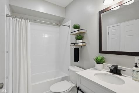 2038 E 12th Street Indianapolis IN 46201